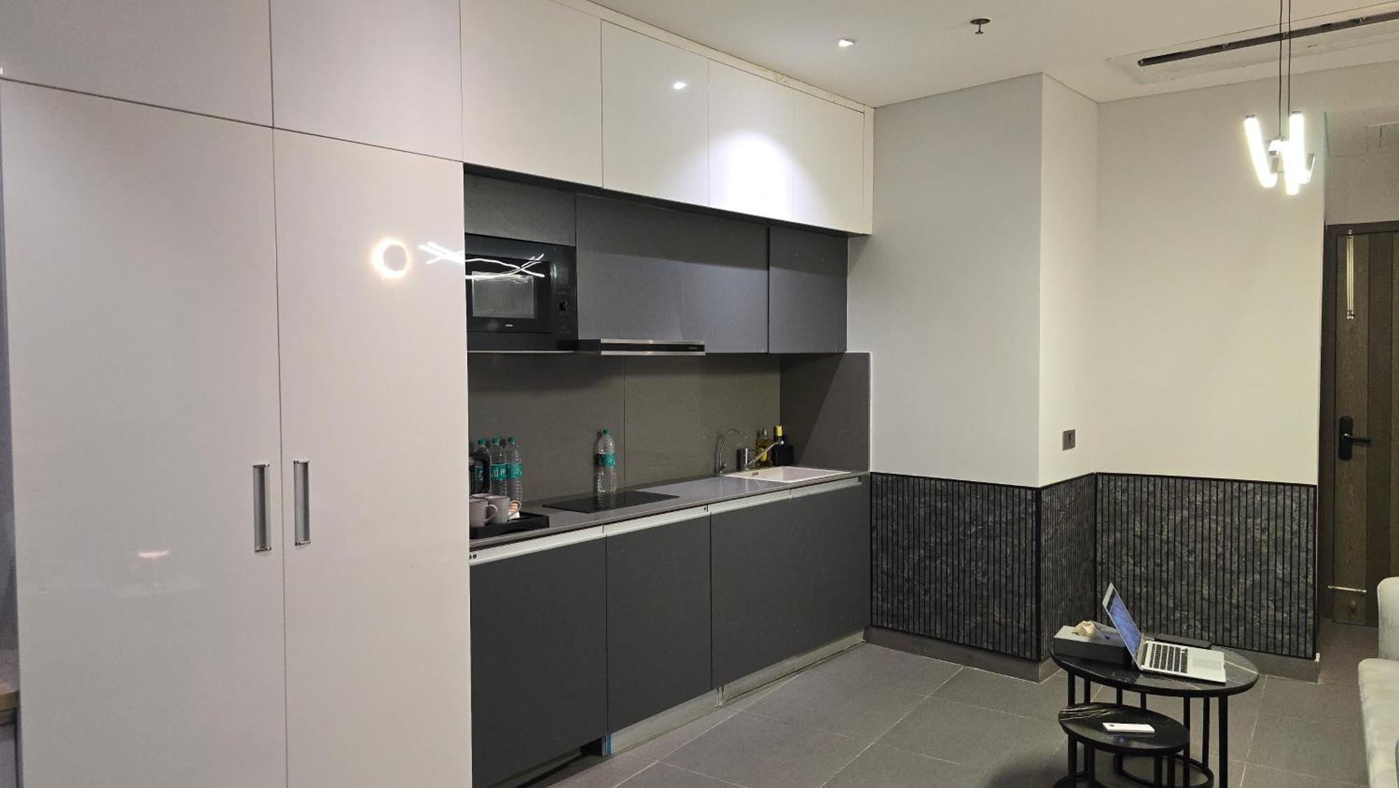 The Luxe Living Hotell Noida Exteriör bild